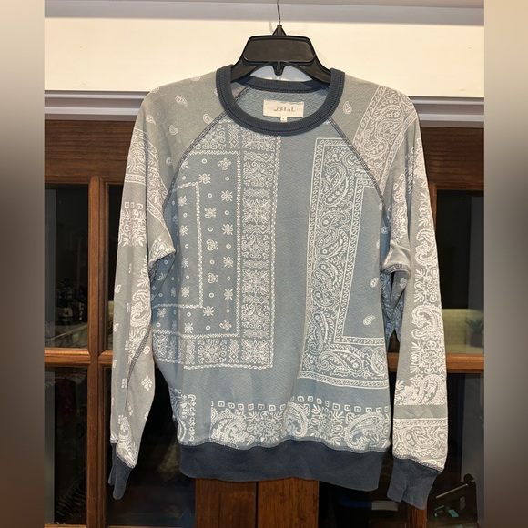 THE GREAT. Sweaters - The Great Women’s Size 0 Blue Paisley Vintage Faded Style Crew Neck‎ Sweatshirt